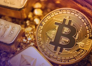 Fiscal Fears Fuel Flight to Bitcoin, Gold as Major Currencies Falter