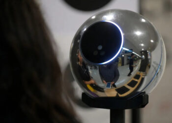 World launches tool to verify humans behind AI shopping agents