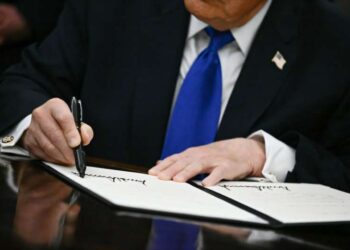 Trump signs AI order giving government access to powerful models