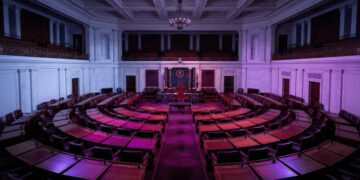 Crypto Bill Stalls as Democrats Reject DOJ-Only Ethics Enforcement